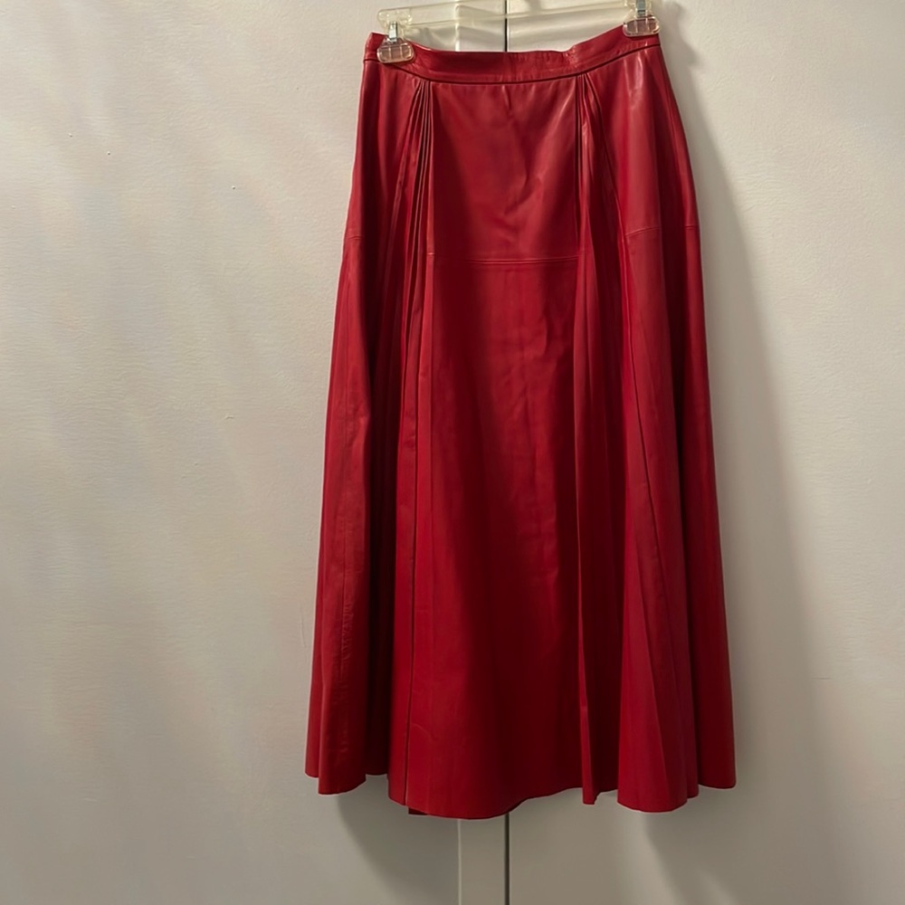 Woman’s Gucci red long skirt-size 38 - Picture 3 of 9